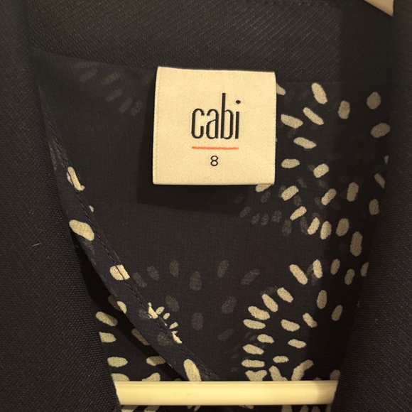 CAbi navy blue size 8 Blazer in excellent condition - Picture 2 of 9